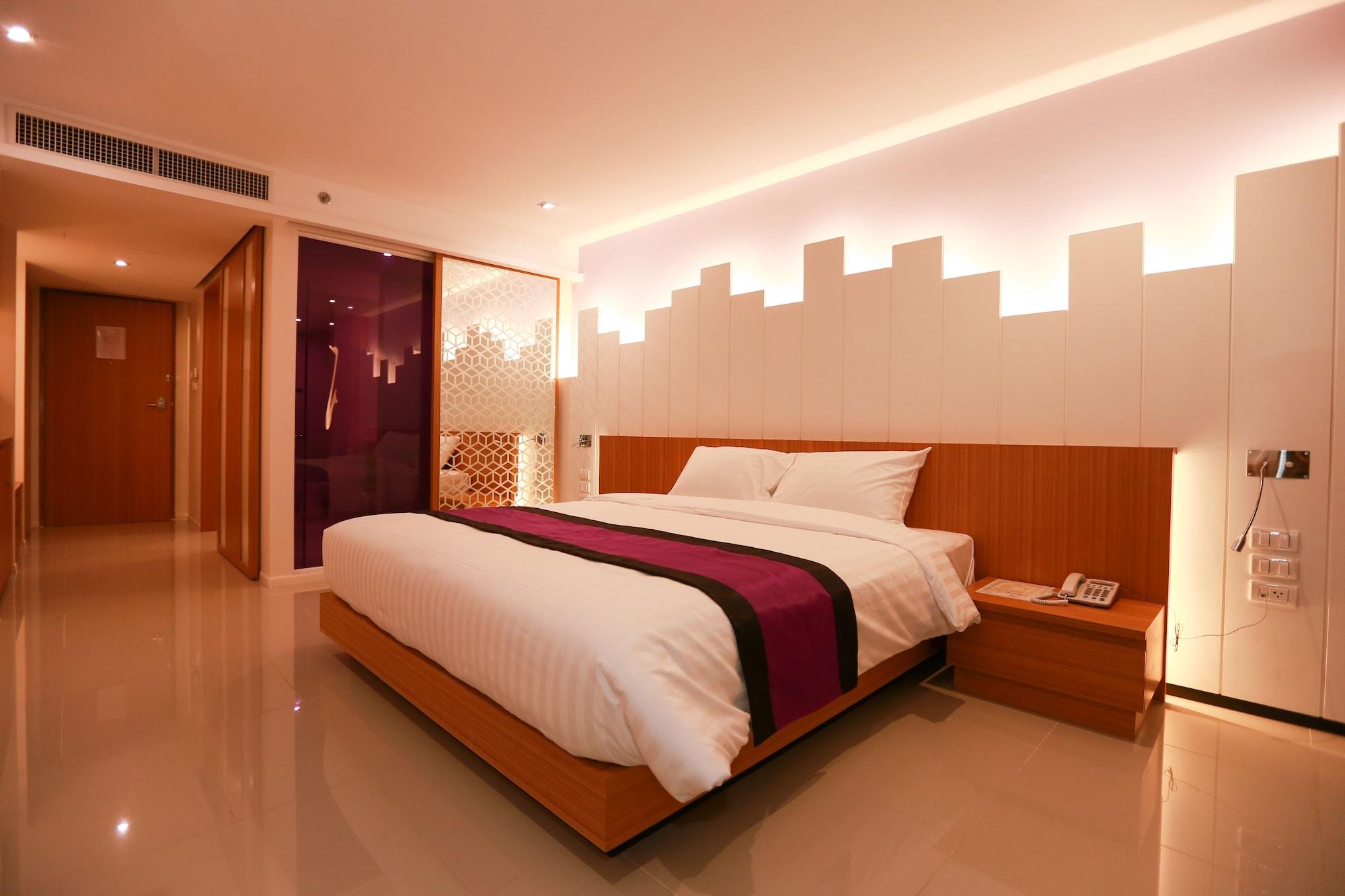 The Whisper Hotel Pattaya Exterior foto